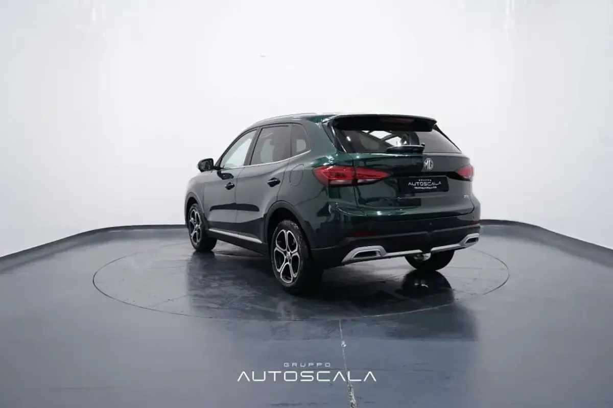 Nuova MG ZS Comfort 116 CV (85 kW) 2026 British racing green SUV