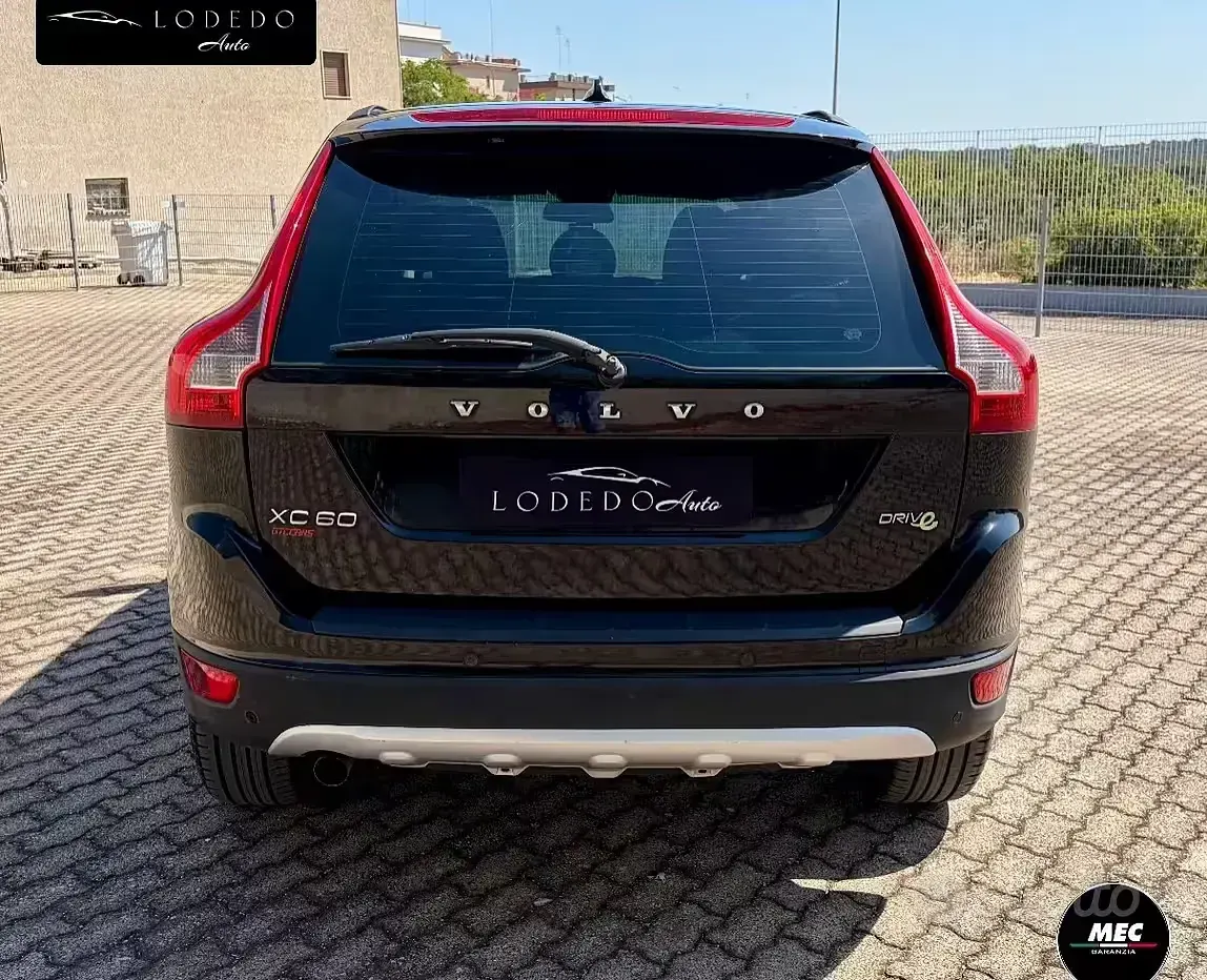 Usata Volvo XC60 Momentum 163 CV (119 kW) 2012 Nero SUV