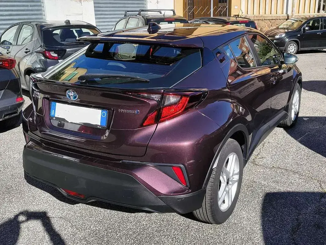 Usata Toyota C-HR Active 98 CV (72 kW) 2023 Marrone SUV