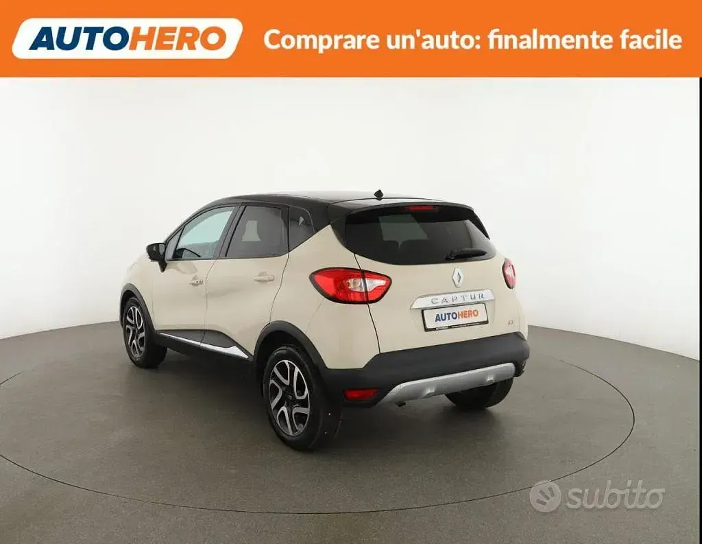 Usata Renault Captur 90 CV (66 kW) 2015 Beige SUV