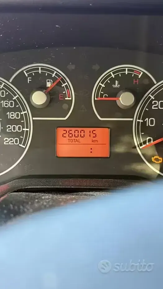 Usata Fiat Punto 65 CV (47 kW) 2008 Grigio Utilitaria