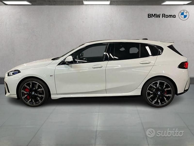 Usata BMW 118 Comfort Edition 150 CV (110 kW) 2024 Alpine white Utilitaria