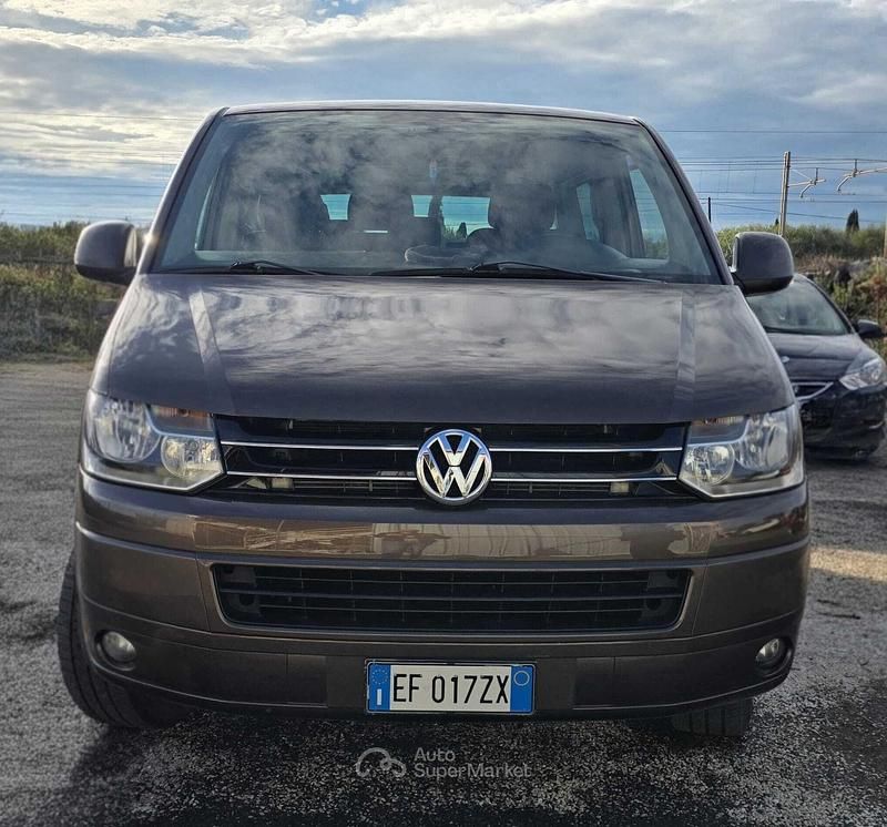 Usata VW Transporter 140 CV (102 kW) 2010 Marrone Furgone