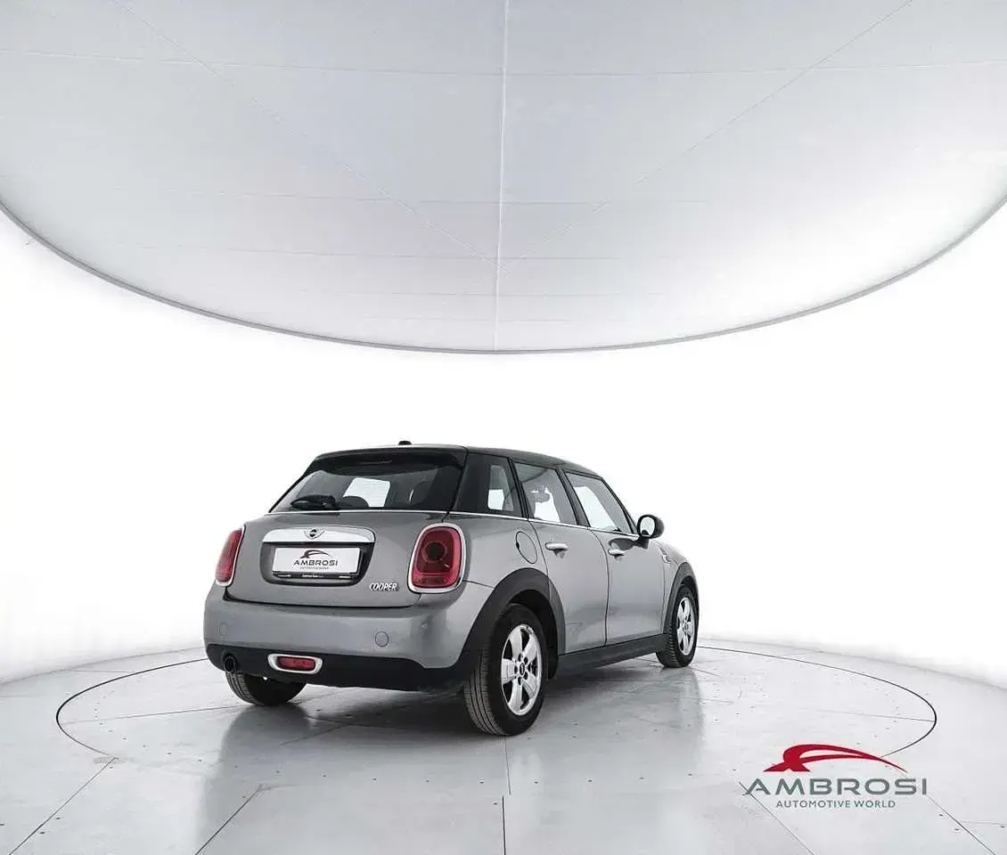 Usata Mini Cooper 136 CV (100 kW) 2016 Grigio Utilitaria
