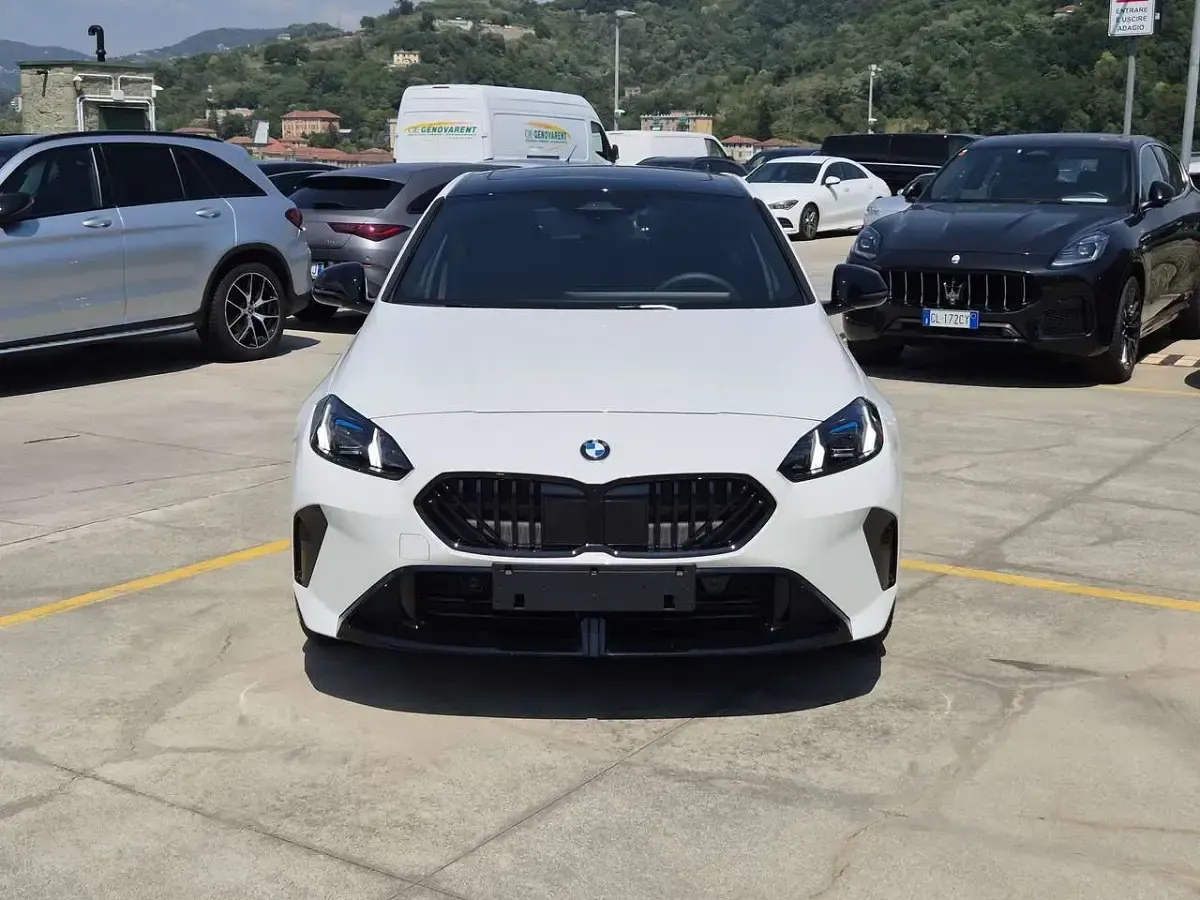 Nuova BMW 120 M Sport 163 CV (119 kW) 2026 Bianco Utilitaria