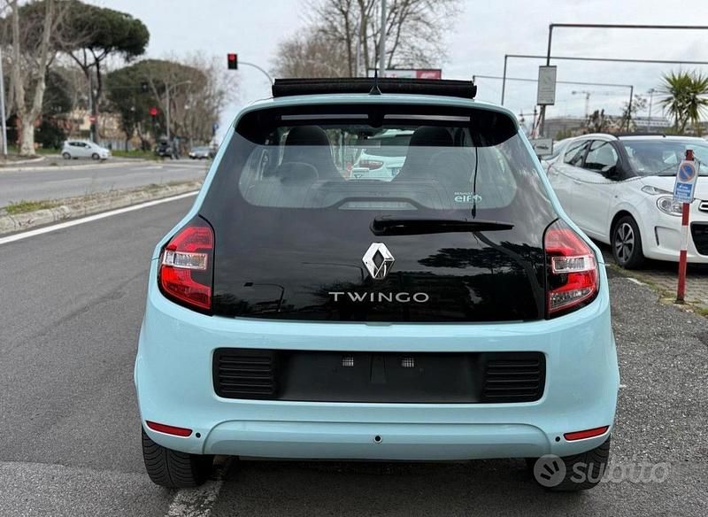 Usata Renault Twingo LIMITED 69 CV (50 kW) 2018 Blu Utilitaria