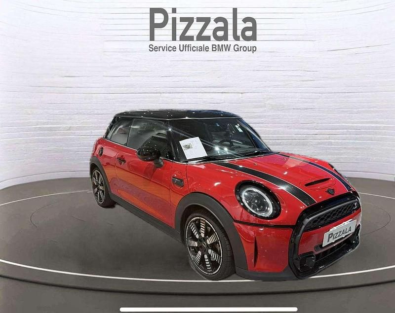 Usata Mini Cooper S 178 CV (130 kW) 2021 Rosso Utilitaria