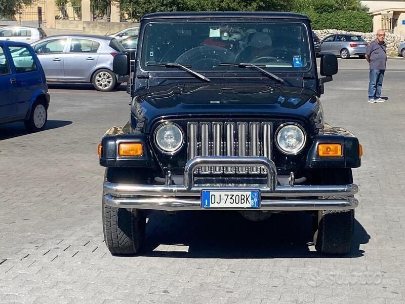 Nero Usata 2007 Jeep Wrangler SUV | 21.000 € (Super prezzo) - Immagine 1/4