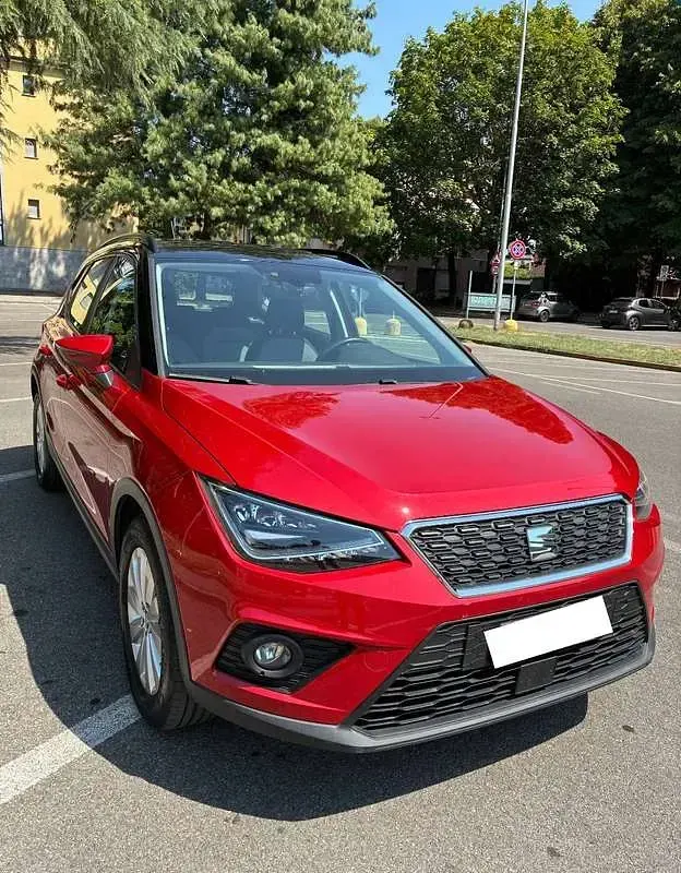 Usata Seat Arona XCELLENCE 90 CV (66 kW) 2021 Rosso SUV