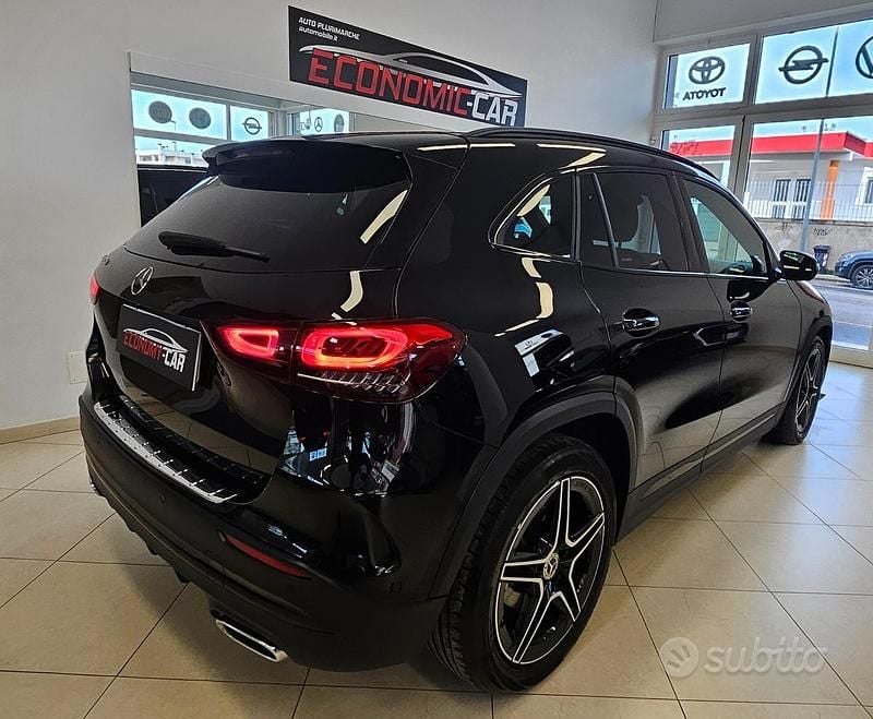 Usata Mercedes GLA180 Premium 116 CV (85 kW) 2023 Nero SUV