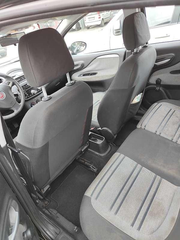 Usata Fiat Punto Evo Dynamic 65 CV (47 kW) 2010 Utilitaria