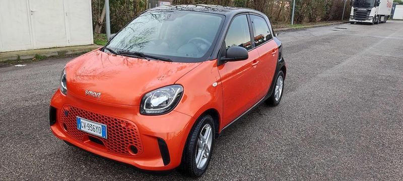 Usata Smart ForFour Electric Drive 41 kW (56 CV) 2020 Nero Berlina