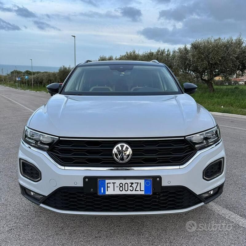 Usata VW T-Roc 150 CV (110 kW) 2019 Bianco SUV