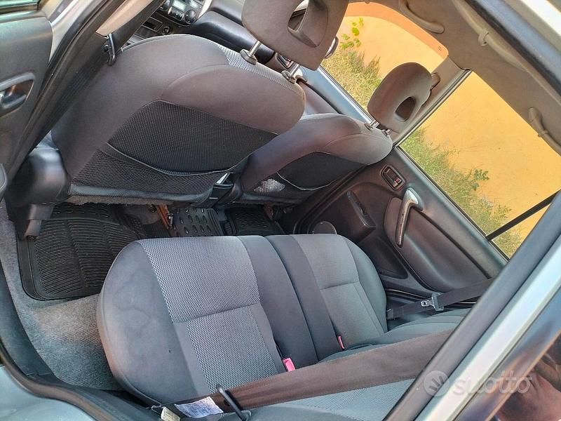 Usata Toyota RAV4 2005 Grigio SUV