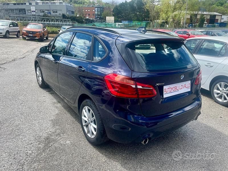 Usata BMW 218 150 CV (110 kW) 2019 Blu Station wagon