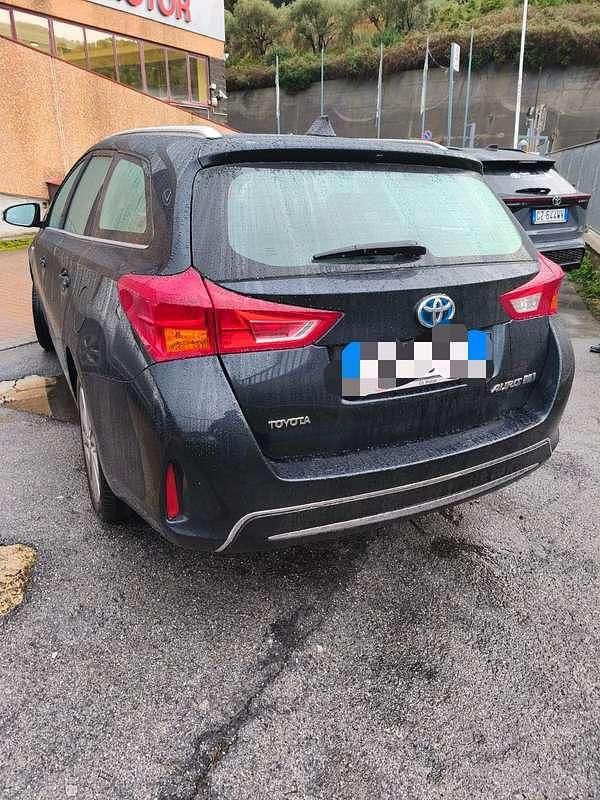 Usata Toyota Auris Hybrid Active 99 CV (72 kW) 2014 Station wagon