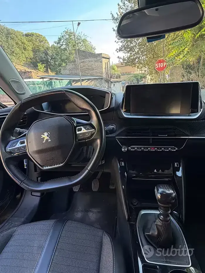 Usata Peugeot 2008 82 CV (60 kW) 2022 Nero SUV