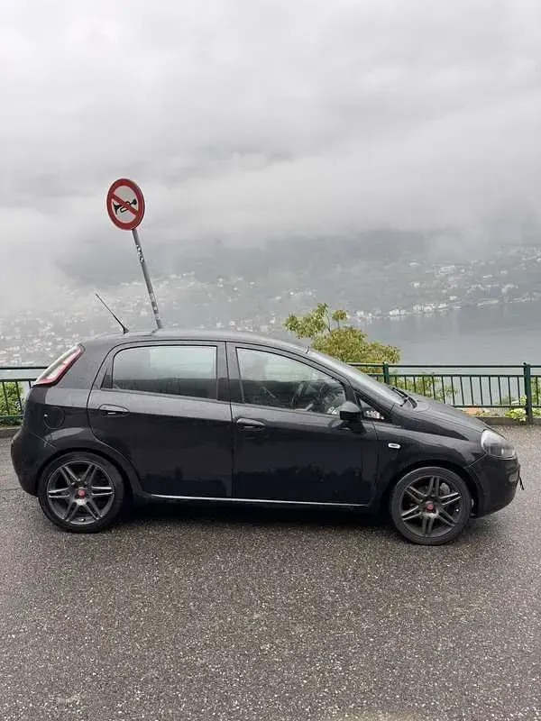 Usata Fiat Grande Punto S 69 CV (50 kW) 2012 Utilitaria
