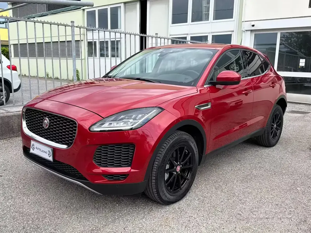 Usata Jaguar E-Pace R-Dynamic 249 CV (183 kW) 2018 Rosso SUV