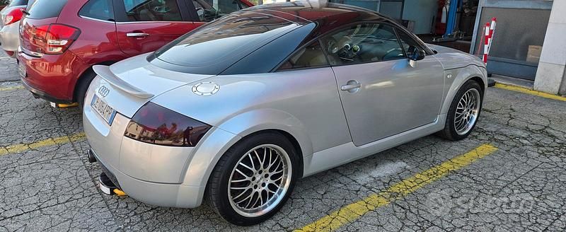 Usata Audi TT 179 CV (131 kW) 2002 Grigio Coupé