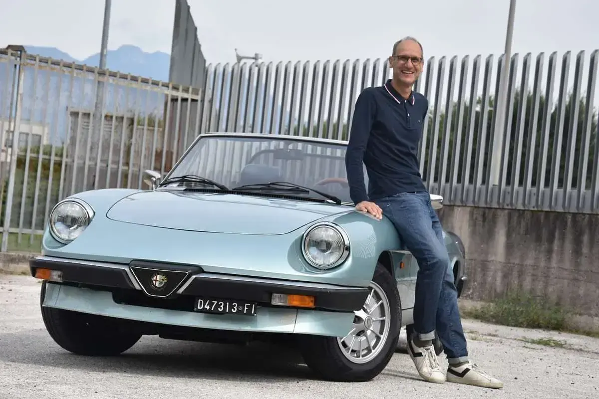 Usata Alfa Romeo Spider 103 CV (75 kW) 1983 Blu/azzurro Cabrio