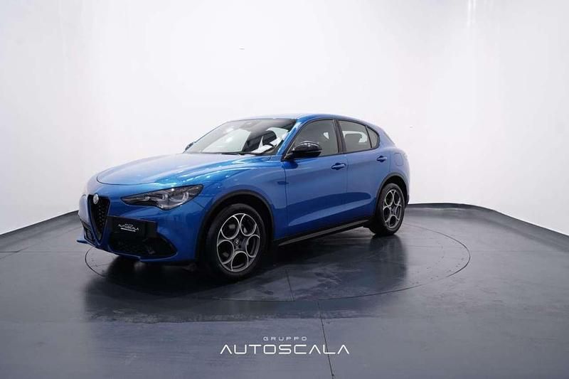 Blu Usata 2024 Alfa Romeo Stelvio Sprint SUV | 33.990 € (Buon prezzo) - Immagine 1/4