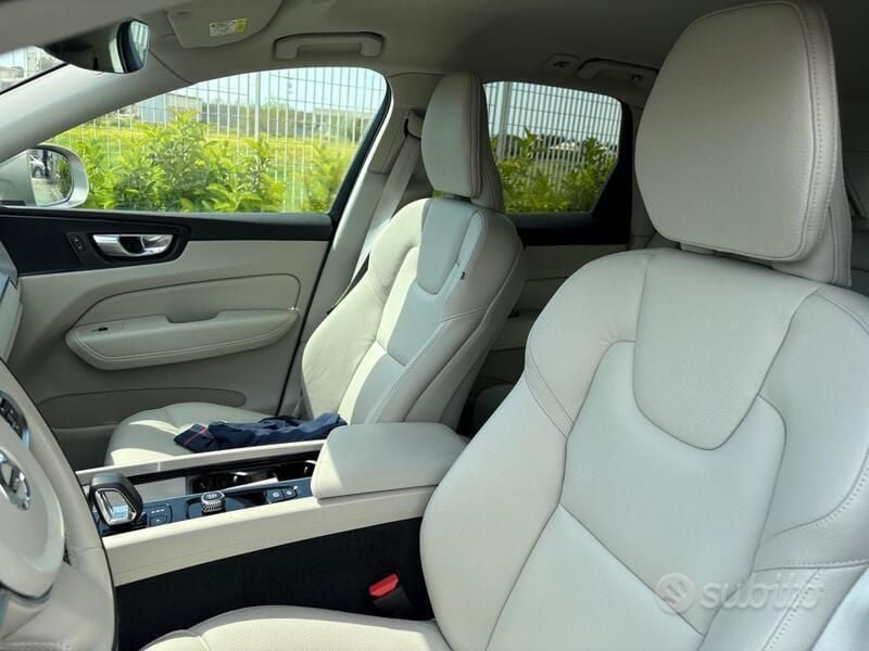 Usata Volvo XC60 Business Edition 197 CV (144 kW) 2023 SUV