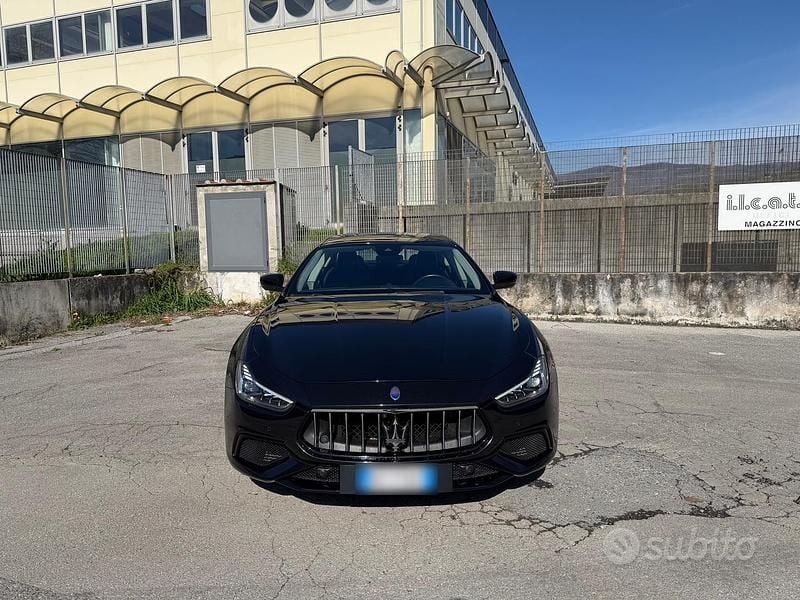 Usata Maserati Ghibli 275 CV (202 kW) 2019 Nero Berlina