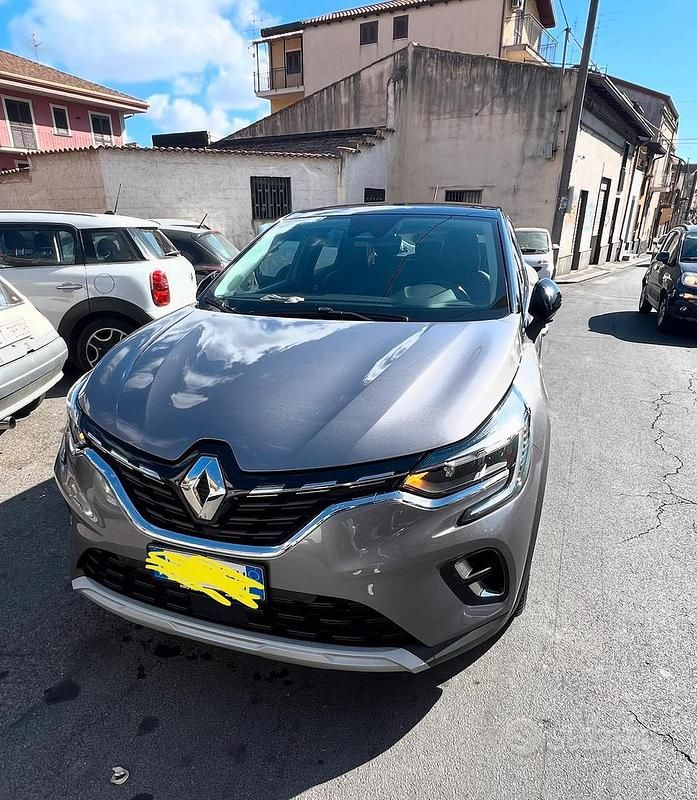 Grigio Usata 2020 Renault Captur SUV | 16.700 € (Buon prezzo) - Immagine 1/4