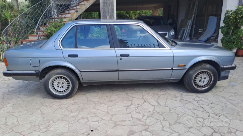 Usata BMW 318 105 CV (77 kW) 1986 Grigio Berlina