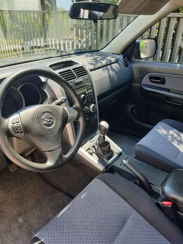 Usata Suzuki Grand Vitara 129 CV (94 kW) 2007 Grigio SUV