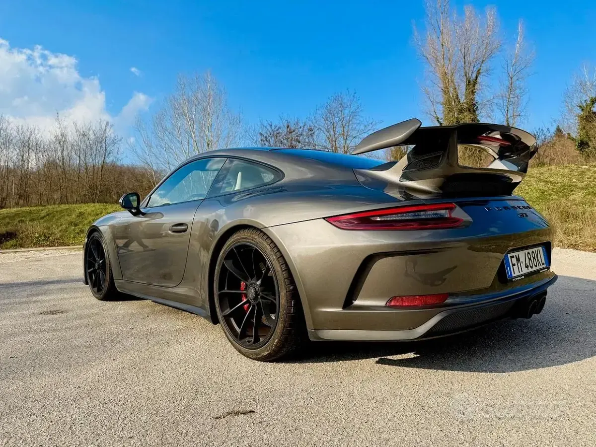 Usata Porsche 911 GT3 500 CV (367 kW) 2018 Grigio Coupé
