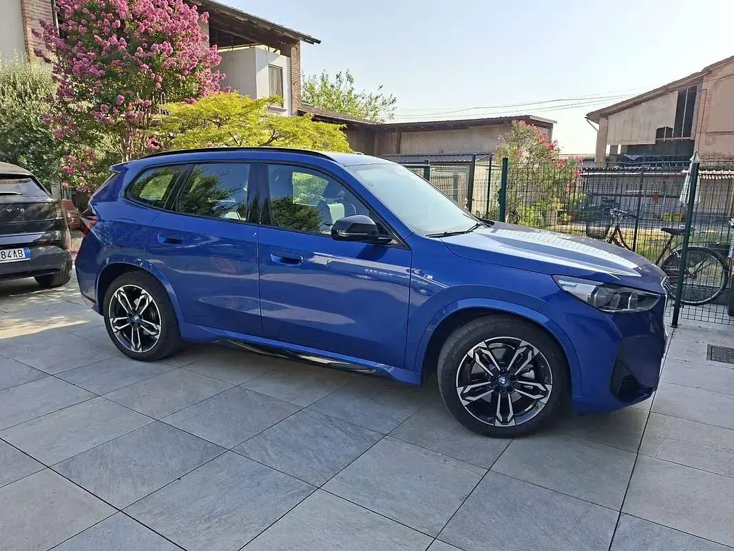 Usata BMW X1 M Sport 326 CV (239 kW) 2023 Blu/azzurro SUV