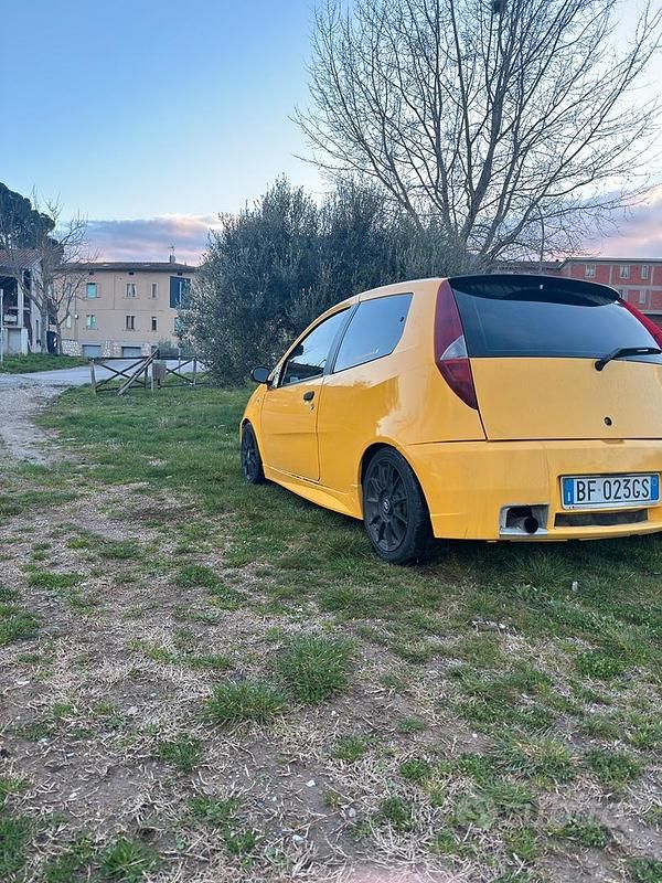 Usata Fiat Punto 1999 Giallo Utilitaria