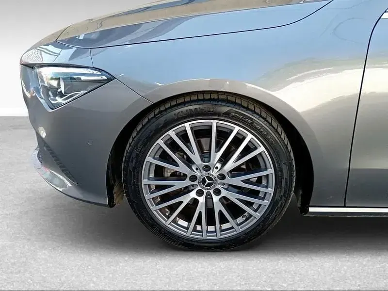Usata Mercedes CLA200 150 CV (110 kW) 2023 Grigio Coupé
