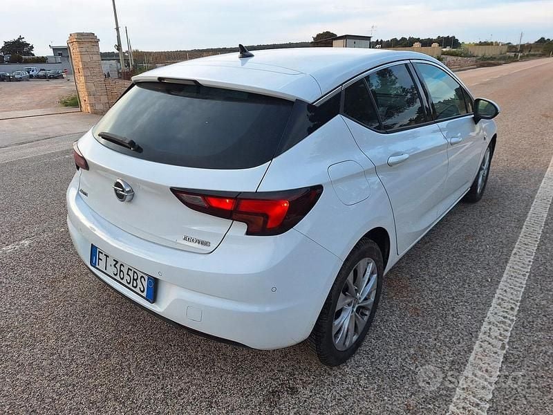 Usata Opel Astra 110 CV (80 kW) 2018 Bianco Berlina