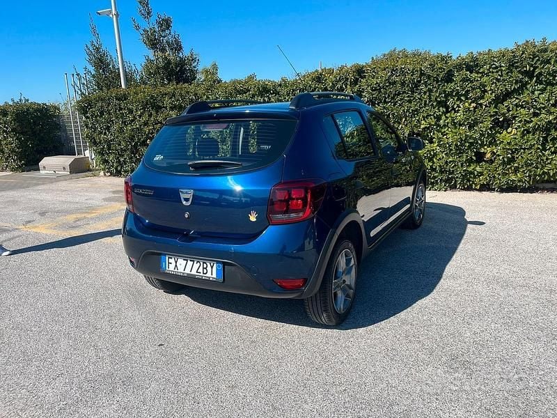 Usata Dacia Sandero Stepway 75 CV (55 kW) 2019 Blu Berlina
