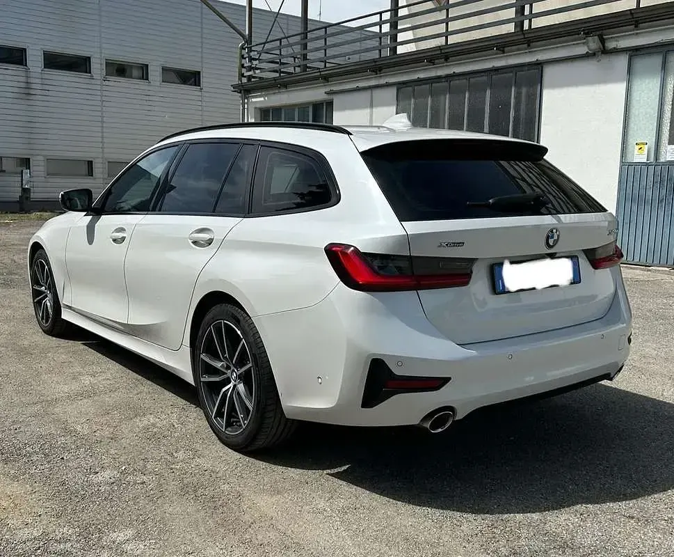 Usata BMW 320 Sport Line 190 CV (139 kW) 2020 Bianco Station wagon