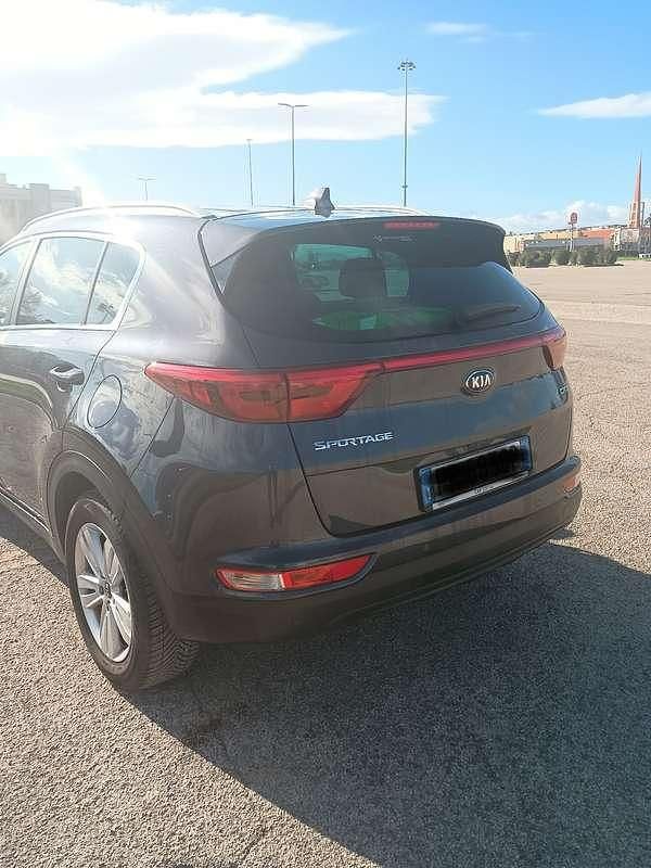 Usata Kia Sportage 116 CV (85 kW) 2018 Grigio SUV