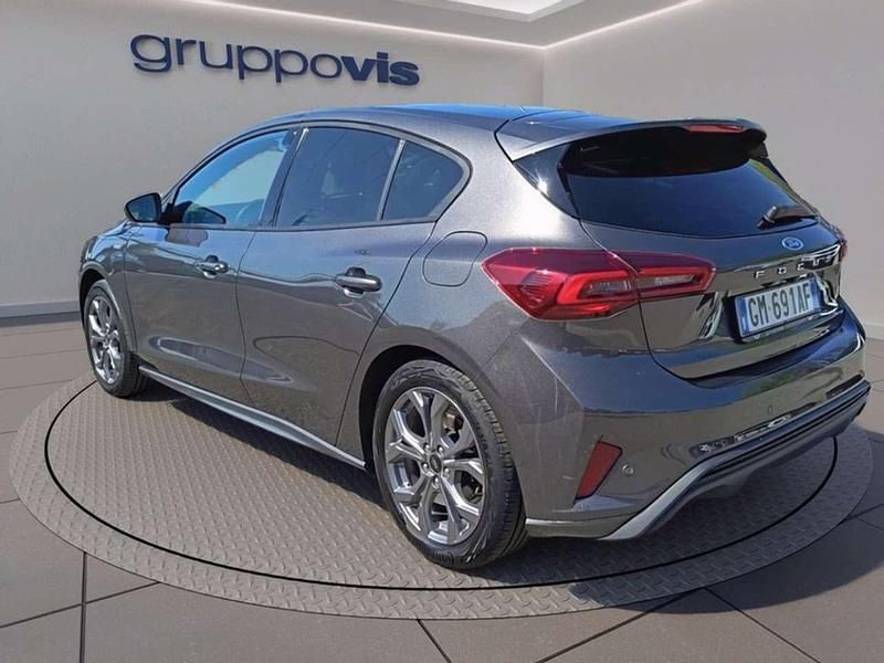 Usata Ford Focus ST-Line 125 CV (91 kW) 2023 Magnetic grey Berlina