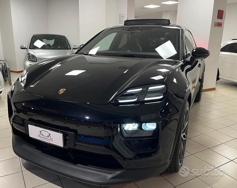 Usata Porsche Macan Electric 264 kW (360 CV) 2025 Nero SUV