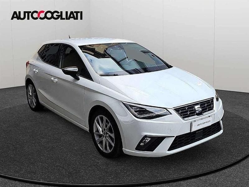 Bianco nevada Usata 2022 Seat Ibiza FR Tre volumi | 14.900 € (Cara) - Immagine 1/4