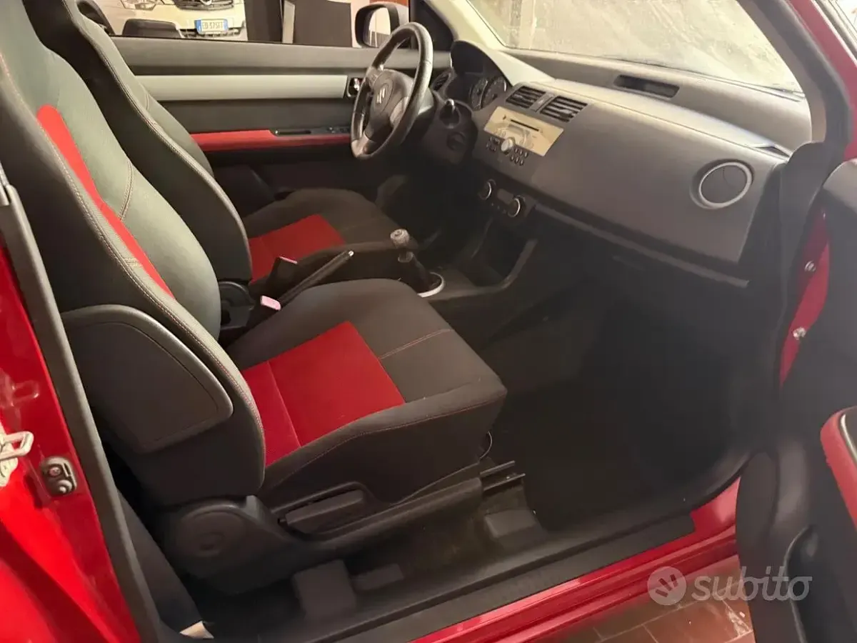 Usata Suzuki Swift GL 125 CV (91 kW) 2007 Rosso Utilitaria