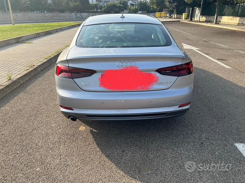 Usata Audi A5 190 CV (139 kW) 2019 Grigio Coupé