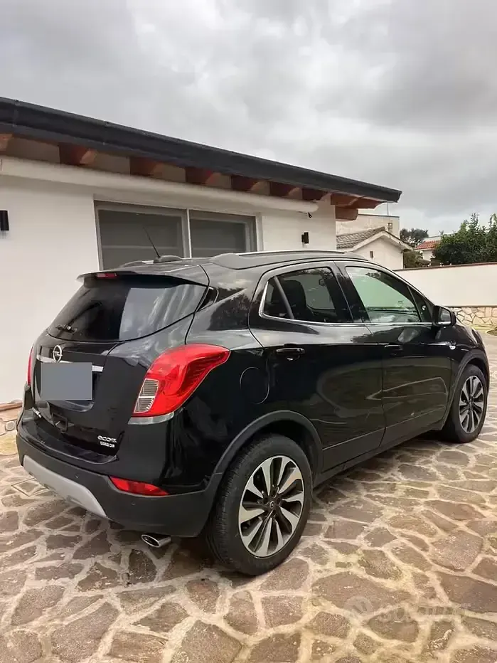 Usata Opel Mokka 140 CV (102 kW) 2016 Nero SUV