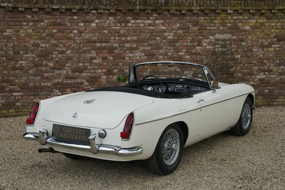 Usata MG B 96 CV (70 kW) 1966 Bianco Cabrio