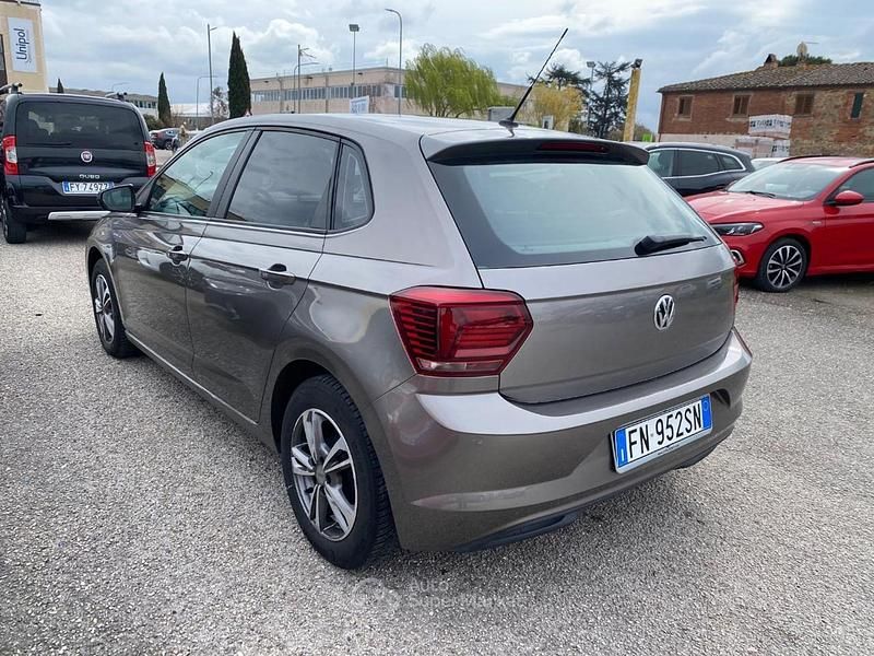 Occasion VW Polo Comfortline 65 ch (47 kW) 2018 Marron Citadine