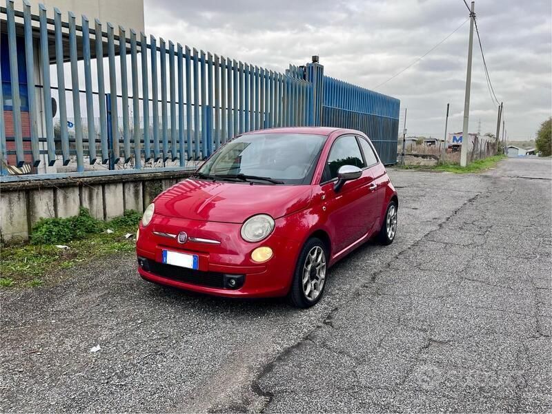 Usata Fiat 500 75 CV (55 kW) 2009 Rosso Utilitaria