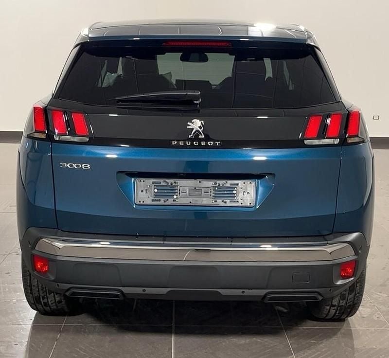 Usata Peugeot 3008 Allure 131 CV (96 kW) 2024 Blu SUV