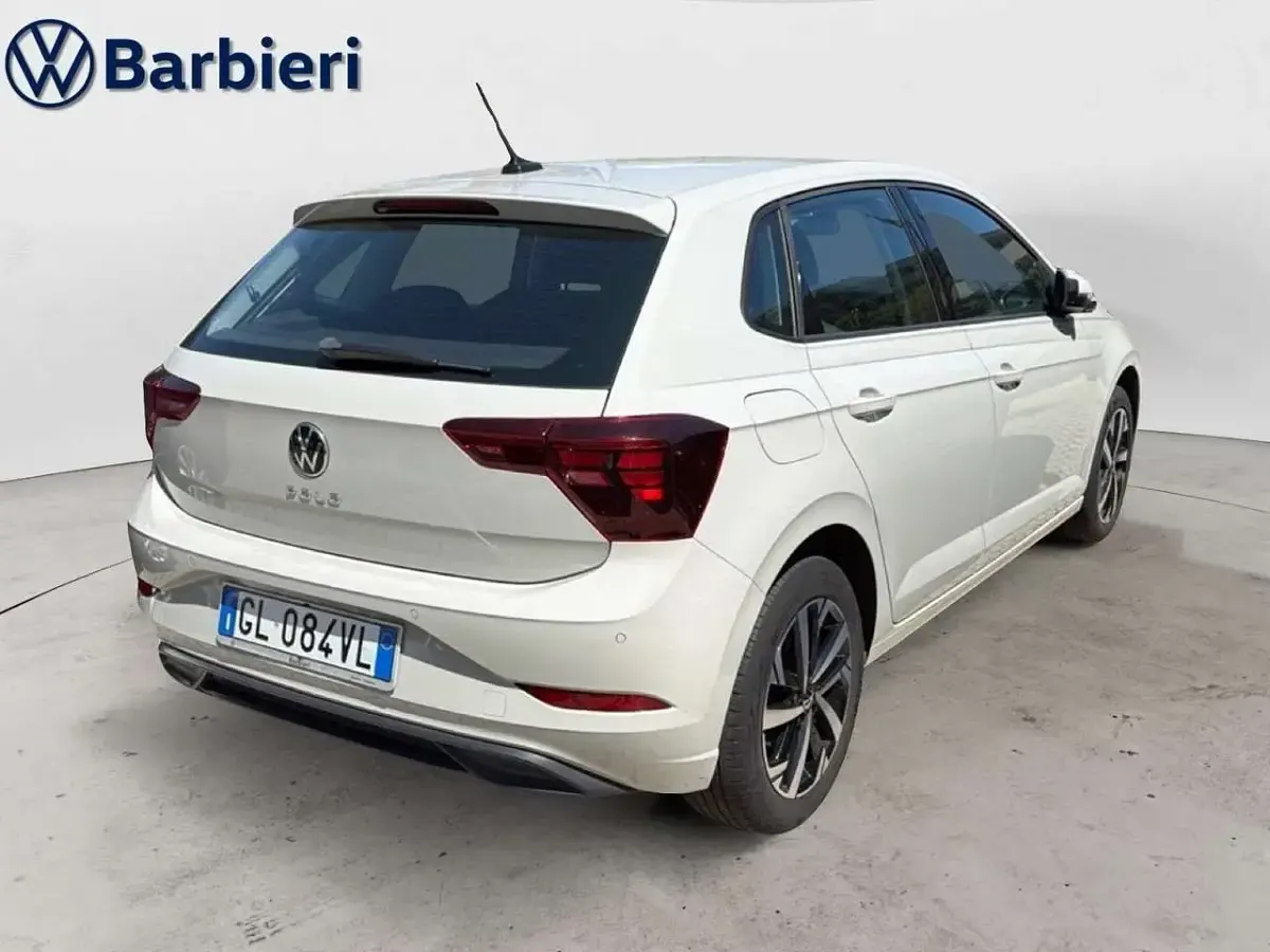 Usata VW Polo Life 95 CV (69 kW) 2023 Grigio Utilitaria